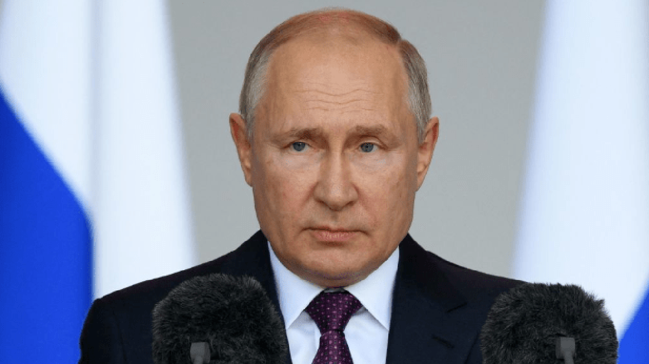 ЗМІ дізналися, яку команду збирає Путін для переговорів зі США щодо України
