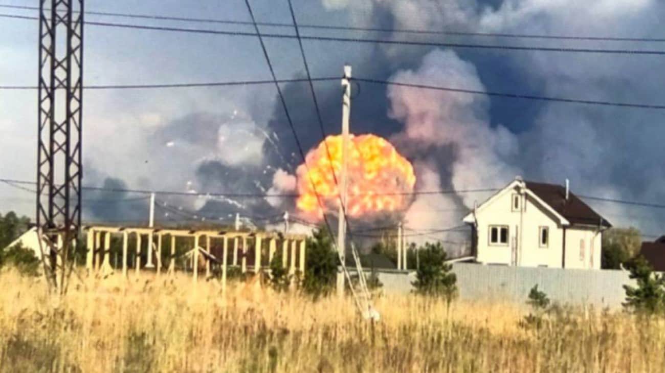 Потужні вибухи лунають на арсеналі Головного ракетно-артилерійського управління Росії