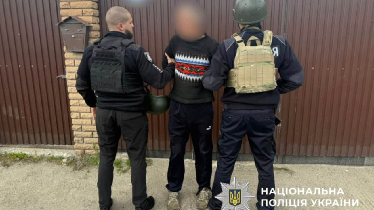 Стрілянина під Києвом: поліція затримала підозрюваного у вбивстві військового та його тещі