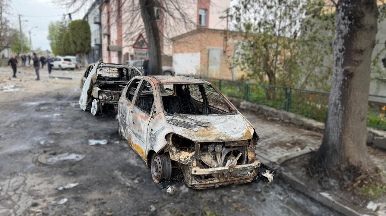 На Рівненщині внаслідок атаки РФ пошкоджено житлові будинки, 5 людей поранені