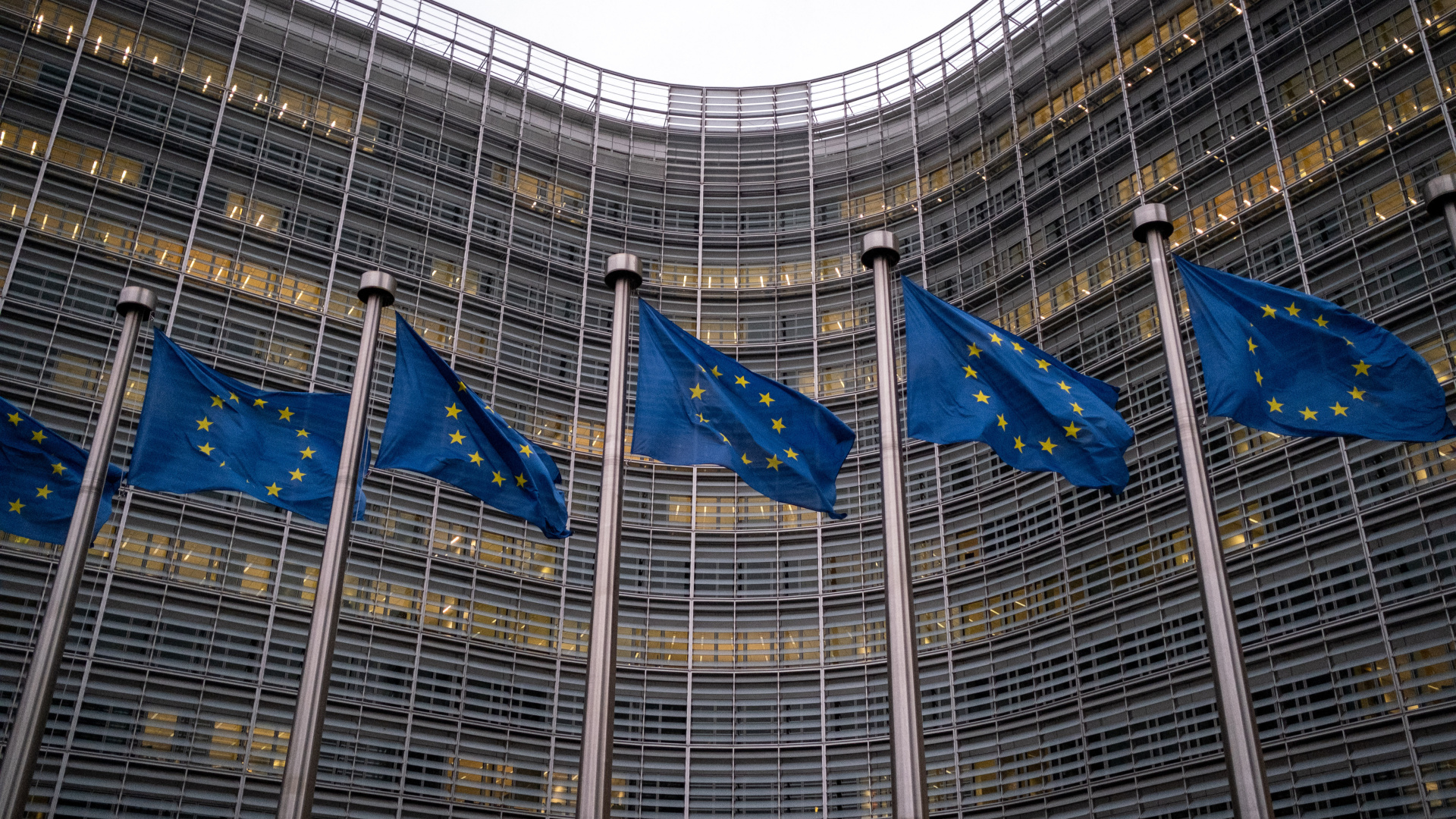 ЄП: Єврокомісія готує “дорожні карти” для України та Молдови без строків завершення вступних переговорів